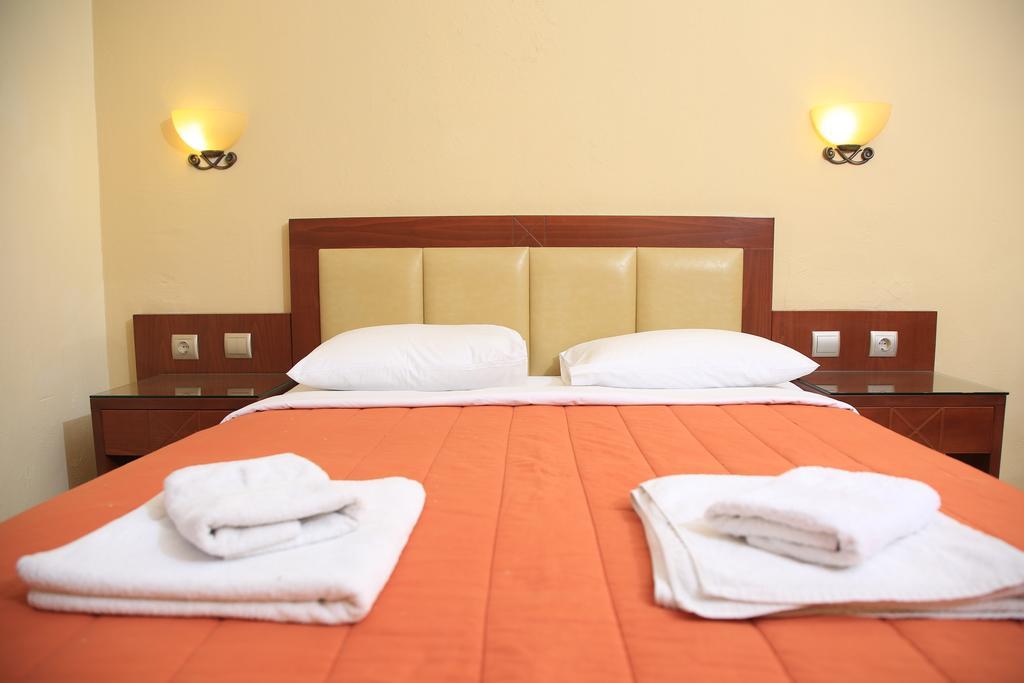 Hotel Zeus Afytos Eksteriør bilde